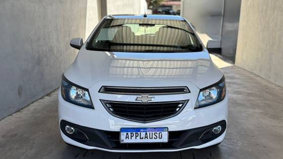 CHEVROLET ONIX 1.4 MPFI LTZ 8V FLEX 4P MANUAL CHEVROLET ONIX 1.4 MPFI LTZ 8V FLEX 4P MANUAL